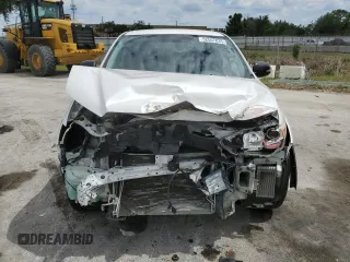2017 Mitsubishi Outlander ES z VIN JA4AP3AU8HZ049807, wystawiony jako Copart lot #52507835 z przebiegiem 111 480 mil mil oraz Szkoda całkowita • Salvage title. Historia ofert i sprzedaży dostępna na DreamBid. Obrazek 5.