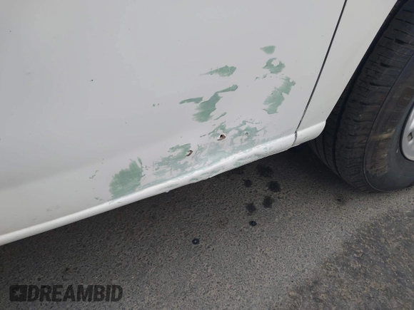 2021 Nissan NV Cargo SV z VIN 1N6BF0KYXMN805682, wystawiony jako IAAI lot #42152216 z przebiegiem 82 671 mil mil oraz . Historia ofert i sprzedaży dostępna na DreamBid. Obrazek 20.