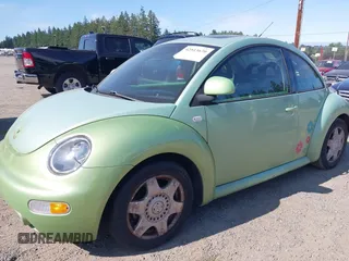 2000 Volkswagen Beetle GLS с VIN 3VWCA21C4YM435270, выставлен на аукционе IAAI как лот 42513670 с пробегом 105 466 миль миль и . История ставок и продаж доступна на DreamBid. Изображение 6.