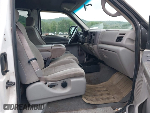 2001 Ford F-250 XL with VIN 1FTNX21L51EB77184, listed as a IAAI auction lot 42466978 with 133,330 mi miles and . Bid and sale history available at DreamBid. Image 5.
