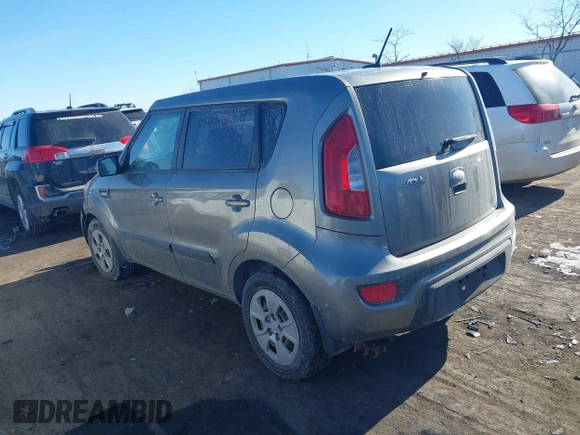 2013 Kia Soul with VIN KNDJT2A5XD7623334, listed as a IAAI auction lot 41424583 with 119,644 mi miles. Bid and sale history available at carsss.com. Image 3.