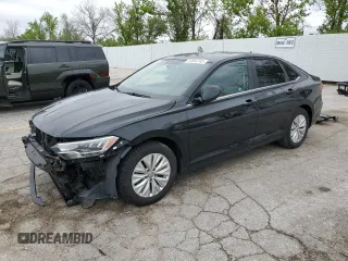 2020 Volkswagen Jetta S z VIN 3VWCB7BU8LM077309, wystawiony jako Copart lot #53866745 z przebiegiem 84 475 mil mil oraz Szkoda całkowita • Salvage title. Historia ofert i sprzedaży dostępna na DreamBid. Obrazek 1.