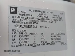 2008 Cadillac Escalade with VIN 1GYEC63818R151366, listed as a IAAI auction lot 41563949 with 272,163 mi miles. Bid and sale history available at carsss.com. Image 9.