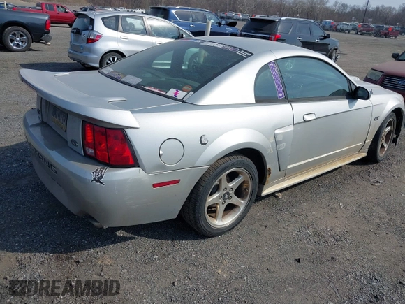 2001 Ford Mustang GT Deluxe with VIN 1FAFP42X61F258356, listed as a IAAI auction lot 41809616 with 197,814 mi miles. Bid and sale history available at carsss.com. Image 4.