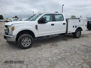 2019 Ford Super Duty F-250 SRW XL with VIN 1FD7W2B60KEG54489, listed as a Copart auction lot 68541834 with 96,029 mi miles and Salvage Title. Bid and sale history available at carsss.com. Image 1.