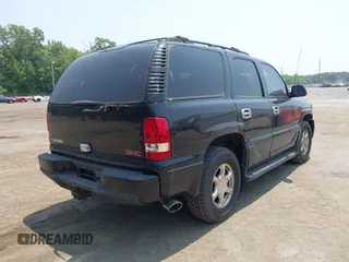 2002 GMC Yukon Denali z VIN 1GKEK63U82J189550, wystawiony jako IAAI lot #42416885 z przebiegiem 209 115 mil mil oraz . Historia ofert i sprzedaży dostępna na DreamBid. Obrazek 4.