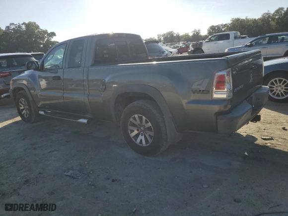 2006 Mitsubishi Raider Duro Cross with VIN 1Z7HT32N96S547869, listed as a Copart auction lot 78606754 with 123726 miles and Clean Title. Bid and sale history available at carsss.com. Image 2.