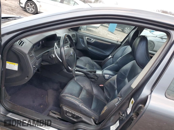 2005 Volvo V70 с VIN YV1SJ527952485130, выставлен на аукционе Copart как лот 88164205 с пробегом 191 368 миль миль и Чистый • Clean title. История ставок и продаж доступна на DreamBid. Изображение 7.