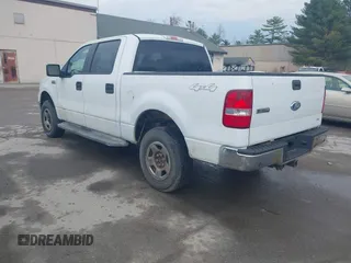 2007 Ford F-150 XLT with VIN 1FTPW14557FB71519, listed as a IAAI auction lot 42136162 with 196,256 mi miles. Bid and sale history available at carsss.com. Image 3.