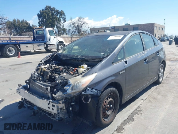 2013 Toyota Prius One z VIN JTDKN3DU2D5555677, wystawiony jako IAAI lot #41739804 z przebiegiem 50 640 mil mil oraz . Historia ofert i sprzedaży dostępna na DreamBid. Obrazek 19.