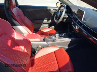 2019 Audi S5 Prestige z VIN WAUR4AF56KA058869, wystawiony jako IAAI lot #42239677 z przebiegiem 84 271 mil mil oraz . Historia ofert i sprzedaży dostępna na DreamBid. Obrazek 5.