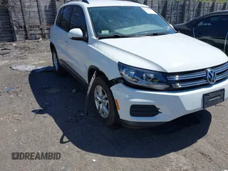 2017 Volkswagen Tiguan S with VIN WVGAV7AX7HW501935, listed as a IAAI auction lot 42138691 with 89,712 mi miles and . Bid and sale history available at DreamBid. Image 6.