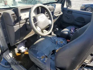 2001 Jeep Wrangler SE with VIN 1J4FA29P21P329675, listed as a Copart auction lot 45634015 with 191,625 mi miles and Salvage Title. Bid and sale history available at carsss.com. Image 8.