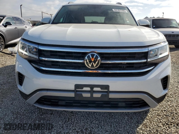 2022 Volkswagen Atlas SE with VIN 1V2JR2CA6NC558188, listed as a Copart auction lot 44167285 with 29,581 mi miles and Salvage title. Bid and sale history available at DreamBid. Image 5.