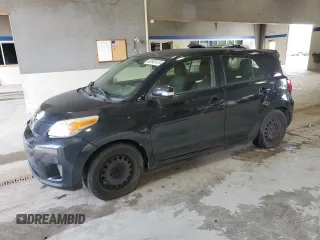 2012 Scion xD z VIN JTKKU4B46C1027117, wystawiony jako Copart lot #60545415 z przebiegiem 261 599 mil mil oraz Czysty tytuł • Clean title. Historia ofert i sprzedaży dostępna na DreamBid. Obrazek 1.