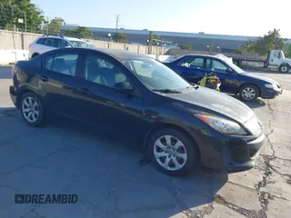 2012 Mazda 3 i Sport z VIN JM1BL1UG4C1527566, wystawiony jako IAAI lot #42394588 z przebiegiem 222 986 mil mil oraz . Historia ofert i sprzedaży dostępna na DreamBid. Obrazek 1.