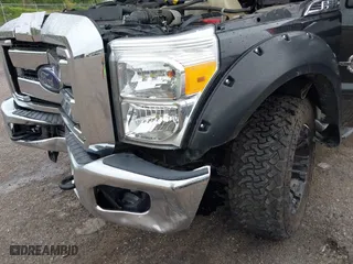2015 Ford Super Duty F-250 SRW Lariat with VIN 1FT7W2BT7FED63648, listed as a IAAI auction lot 41988979 with 112,493 mi miles. Bid and sale history available at carsss.com. Image 6.