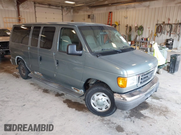 2006 Ford Econoline Passenger XL z VIN 1FMRE11L96DA99048, wystawiony jako IAAI lot #42673491 z przebiegiem 120 776 mil mil oraz . Historia ofert i sprzedaży dostępna na DreamBid. Obrazek 1.