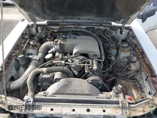 1989 Ford Mustang with VIN 1FABP44EXKF201329, listed as a IAAI auction lot 42536907 with 80,950 mi miles and . Bid and sale history available at DreamBid. Image 10.