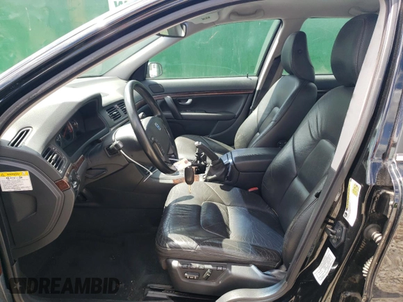 2005 Volvo S80 z VIN YV1TS592251392046, wystawiony jako Copart lot #55483455 z przebiegiem 76 762 mil mil oraz Szkoda całkowita • Salvage title. Historia ofert i sprzedaży dostępna na DreamBid. Obrazek 7.