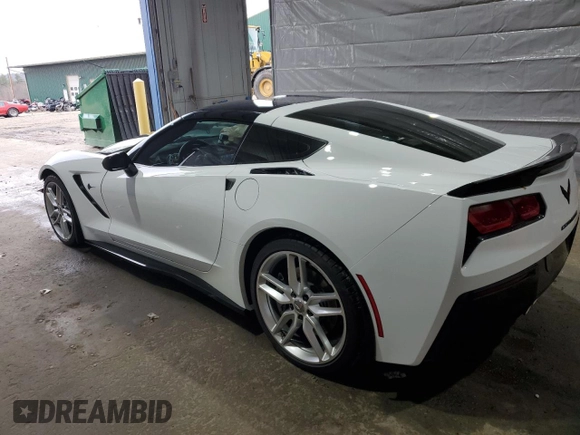 2015 Chevrolet Corvette 2LT z VIN 1G1YD2D76F5111568, wystawiony jako Copart lot #51807145 z przebiegiem 31 339 mil mil oraz Szkoda całkowita • Salvage title. Historia ofert i sprzedaży dostępna na DreamBid. Obrazek 2.