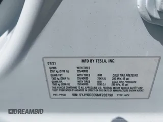 2021 Tesla Model Y Long Range with VIN 5YJYGDEE5MF232790, listed as a IAAI auction lot 41900175 with Not Provided miles. Bid and sale history available at carsss.com. Image 9.