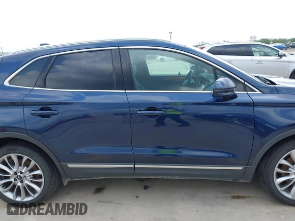 2017 Lincoln MKC Reserve with VIN 5LMCJ3C99HUL71905, listed as a IAAI auction lot 42115218 with 51,796 mi miles and . Bid and sale history available at DreamBid. Image 13.