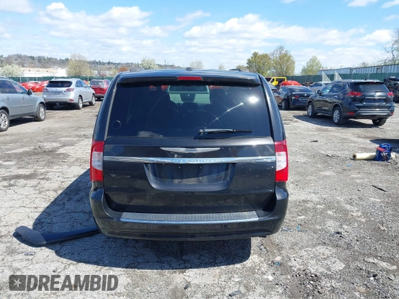 2015 Chrysler Town & Country Touring with VIN 2C4RC1BG5FR521339, listed as a IAAI auction lot 41984089 with 107,275 mi miles and . Bid and sale history available at DreamBid. Image 16.