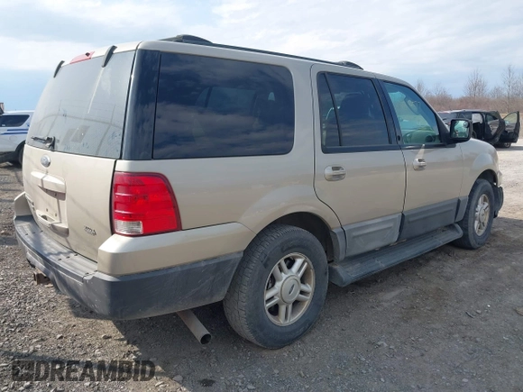 2004 Ford Expedition Special Service with VIN 1FMPU15L54LB89983, listed as a IAAI auction lot 41834577 with 193,819 mi miles. Bid and sale history available at carsss.com. Image 4.