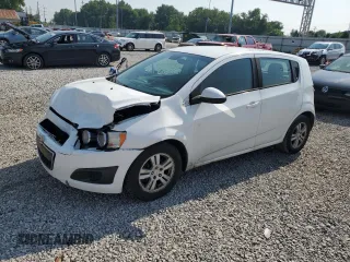 2012 Chevrolet Sonic LS z VIN 1G1JA6SH6C4140308, wystawiony jako Copart lot #65700965 z przebiegiem 186 465 mil mil oraz Szkoda całkowita • Salvage title. Historia ofert i sprzedaży dostępna na DreamBid. Obrazek 1.