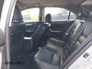 2004 Acura TSX w/Navigation z VIN JH4CL95984C024100, wystawiony jako IAAI lot #42309198 z przebiegiem 210 981 mil mil oraz . Historia ofert i sprzedaży dostępna na DreamBid. Obrazek 8.