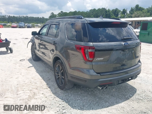 2018 Ford Explorer Sport z VIN 1FM5K8GTXJGA51668, wystawiony jako IAAI lot #42549282 z przebiegiem 86 550 mil mil oraz . Historia ofert i sprzedaży dostępna na DreamBid. Obrazek 3.