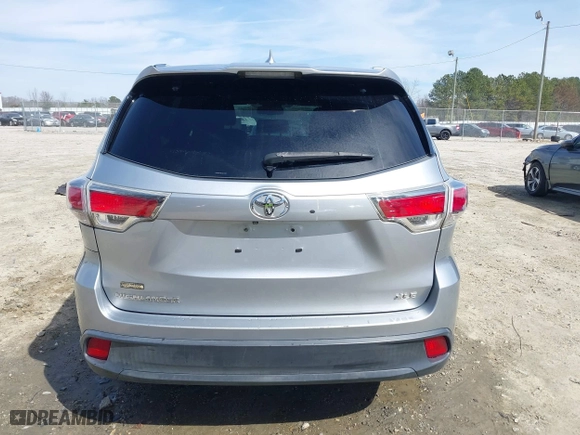 2014 Toyota Highlander XLE with VIN 5TDKKRFH9ES031689, listed as a IAAI auction lot 41614992 with 175,162 mi miles. Bid and sale history available at carsss.com. Image 16.