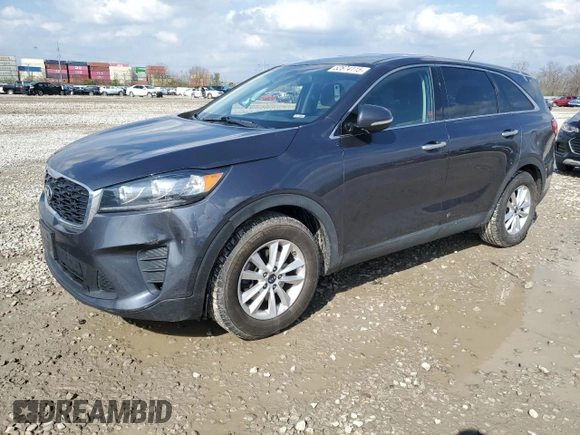 2019 Kia Sorento LX z VIN 5XYPG4A57KG486900, wystawiony jako Copart lot #52674115 z przebiegiem 105 259 mil mil oraz Szkoda całkowita • Salvage title. Historia ofert i sprzedaży dostępna na DreamBid. Obrazek 1.
