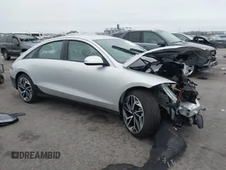 2024 Hyundai Ioniq 6 SEL z VIN KMHM34AC1RA063734, wystawiony jako IAAI lot #41222335 z przebiegiem 3389 mil mil oraz . Historia ofert i sprzedaży dostępna na DreamBid. Obrazek 1.