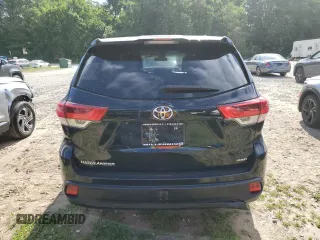 2018 Toyota Highlander LE with VIN 5TDBZRFH1JS906155, listed as a Copart auction lot 65517405 with 118,413 mi miles and Clean title. Bid and sale history available at DreamBid. Image 6.