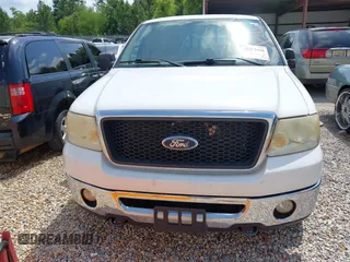 2008 Ford F-150 XL z VIN 1FTRF14V38KD20835, wystawiony jako IAAI lot #42292426 z przebiegiem 2 430 165 mil mil oraz . Historia ofert i sprzedaży dostępna na DreamBid. Obrazek 6.