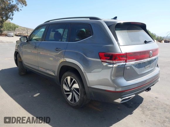2024 Volkswagen Atlas SE с VIN 1V2KR2CAXRC502457, выставлен на аукционе IAAI как лот 42003296 с пробегом 19 138 миль миль и . История ставок и продаж доступна на DreamBid. Изображение 3.