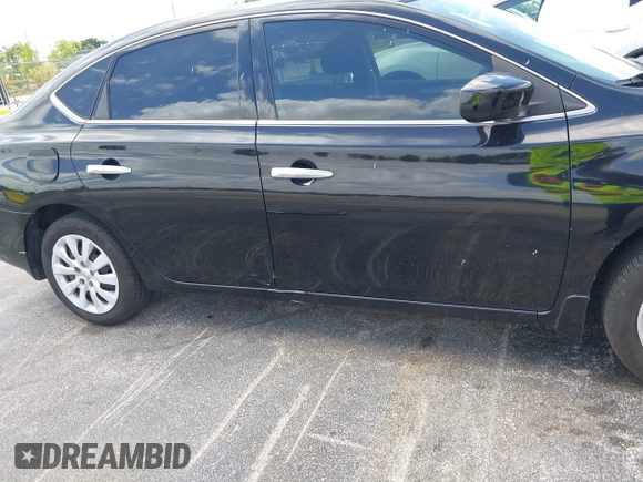 2015 Nissan Sentra SR with VIN 3N1AB7AP5FY272886, listed as a IAAI auction lot 42223330 with 83,981 mi miles and . Bid and sale history available at DreamBid. Image 13.