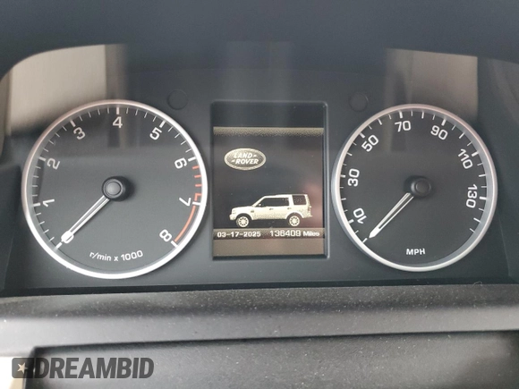 2011 Land Rover LR4 HSE with VIN SALAG2D46BA558420, listed as a Copart auction lot 49062255 with 136,409 mi miles and Salvage Title. Bid and sale history available at DreamBid. Image 9.