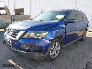 2017 Nissan Pathfinder S with VIN 5N1DR2MN2HC636210, listed as a IAAI auction lot 40409302 with 141,047 mi miles. Bid and sale history available at carsss.com. Image 17.