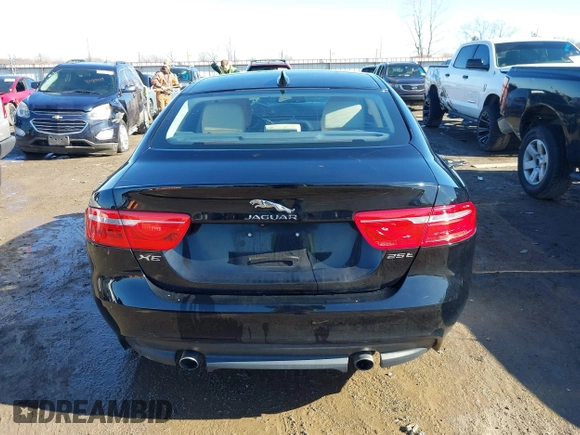 2018 Jaguar XE 25t Premium with VIN SAJAD4FX3JCP20138, listed as a IAAI auction lot 41441120 with 52,795 mi miles. Bid and sale history available at carsss.com. Image 16.