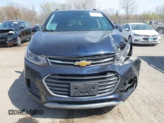 2022 Chevrolet Trax LT with VIN KL7CJPSM7NB568709, listed as a IAAI auction lot 42061802 with 28,995 mi miles and . Bid and sale history available at DreamBid. Image 13.