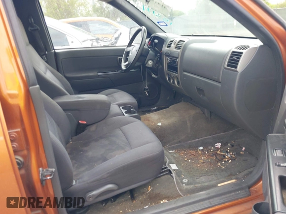 2005 Chevrolet Colorado 1SF LS Z71 z VIN 1GCDT136858153121, wystawiony jako IAAI lot #41915498 z przebiegiem 195 131 mil mil oraz . Historia ofert i sprzedaży dostępna na DreamBid. Obrazek 5.