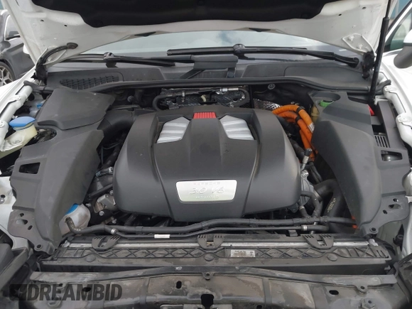 2014 Porsche Cayenne S Hybrid with VIN WP1AE2A28ELA51123, listed as a IAAI auction lot 42091475 with 41,341 mi miles and . Bid and sale history available at DreamBid. Image 10.