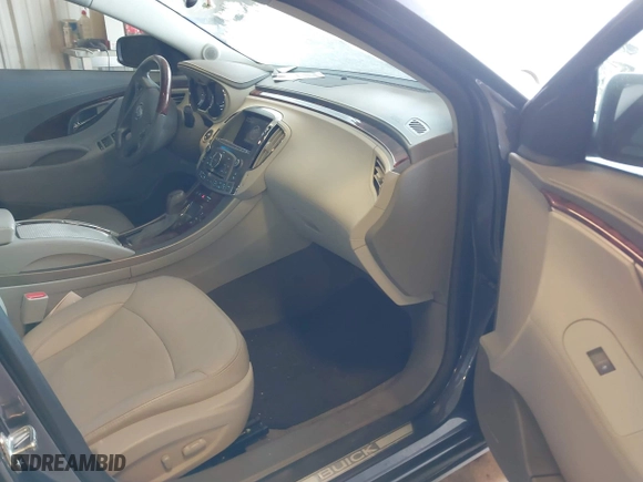 2013 Buick LaCrosse Premium 2 with VIN 1G4GH5E39DF238810, listed as a IAAI auction lot 41497490 with 60,507 mi miles. Bid and sale history available at carsss.com. Image 5.