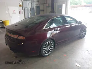 2018 Lincoln MKZ Premiere z VIN 3LN6L5A94JR623078, wystawiony jako IAAI lot #42043246 z przebiegiem 98 967 mil mil oraz . Historia ofert i sprzedaży dostępna na DreamBid. Obrazek 4.