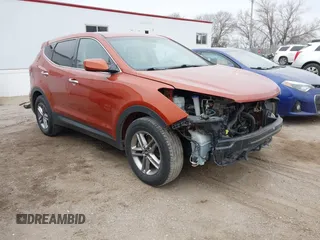 2017 Hyundai Santa Fe 2.4L z VIN 5XYZT3LB3HG498472, wystawiony jako IAAI lot #41483416 z przebiegiem 91 894 mil mil oraz . Historia ofert i sprzedaży dostępna na DreamBid. Obrazek 1.