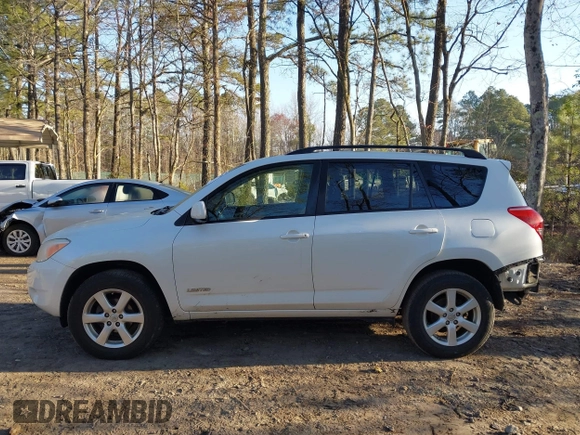 2008 Toyota RAV4 Ltd with VIN JTMZD31V285115124, listed as a IAAI auction lot 41769176 with 125,323 mi miles. Bid and sale history available at carsss.com. Image 15.