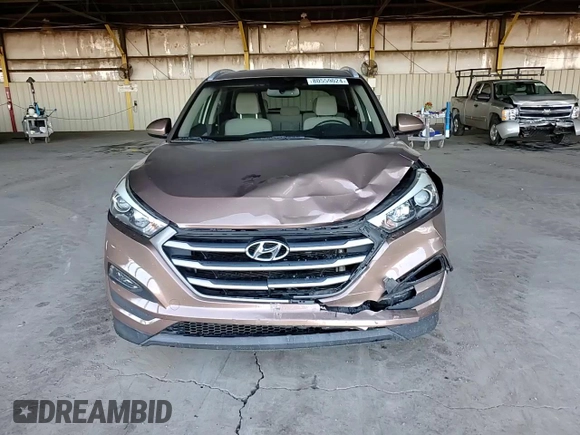 2016 Hyundai Tucson SE z VIN KM8J33A43GU159480, wystawiony jako Copart lot #80559024 z przebiegiem 74 537 mil mil oraz Szkoda całkowita • Salvage title. Historia ofert i sprzedaży dostępna na DreamBid. Obrazek 10.